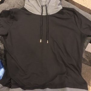 Xersion hooded short sleeve shirt.